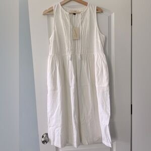 White Universal Thread sleeveless dress.